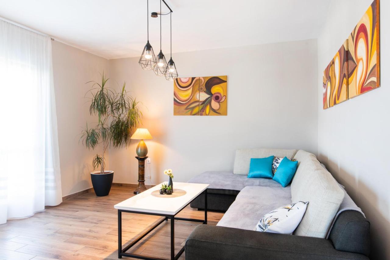 Superior Apartment Sincic โปเรช ภายนอก รูปภาพ
