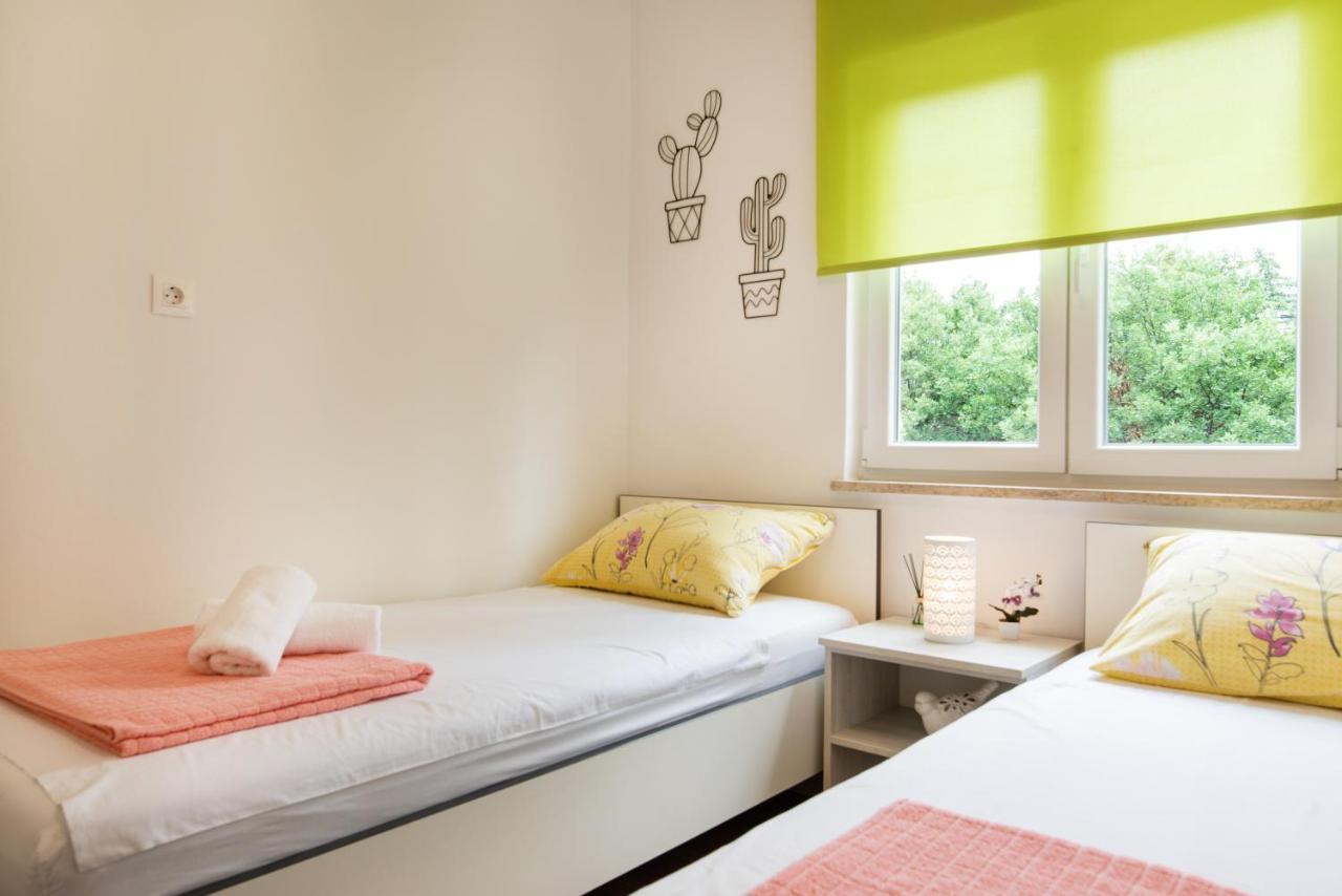 Superior Apartment Sincic โปเรช ภายนอก รูปภาพ