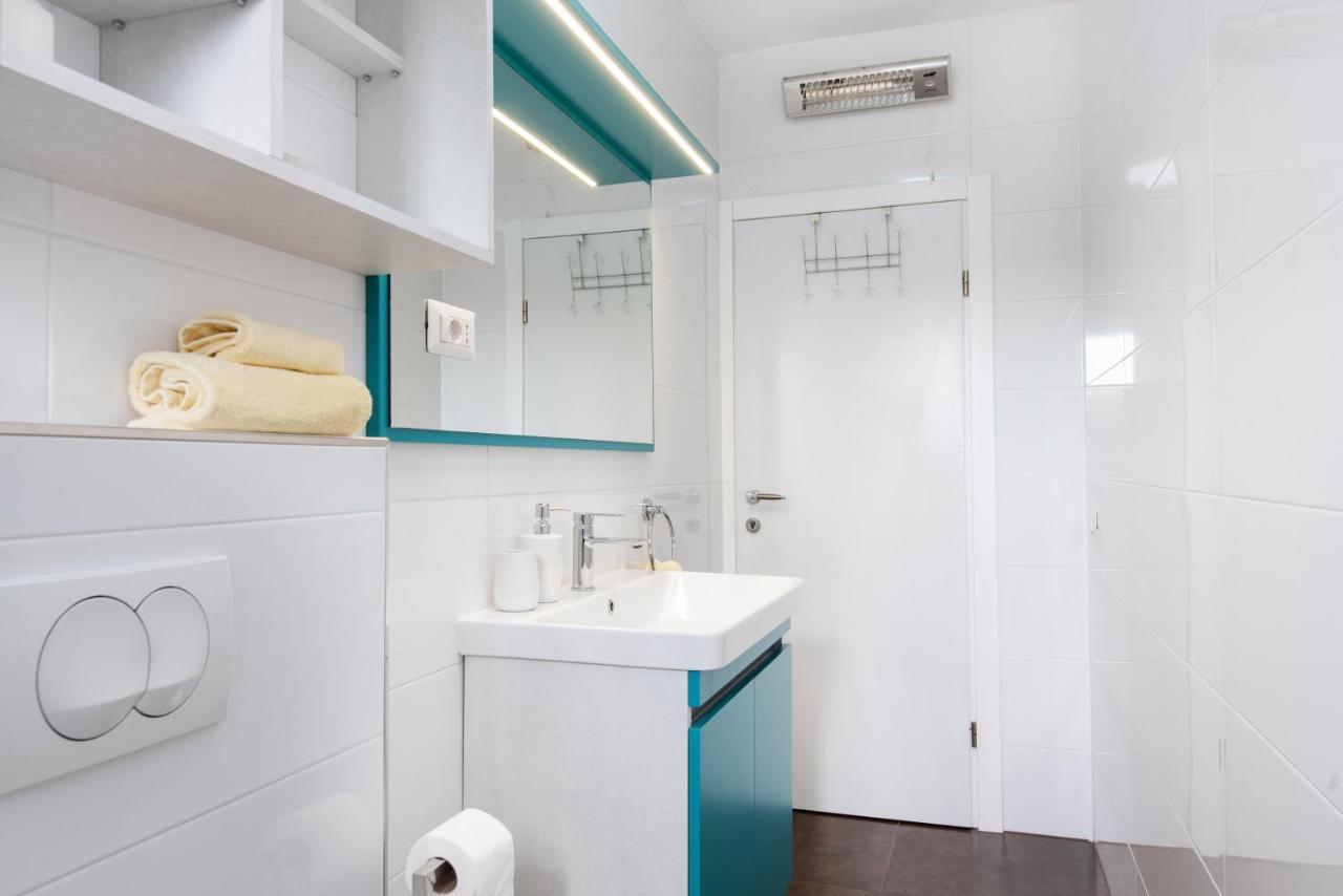 Superior Apartment Sincic โปเรช ภายนอก รูปภาพ